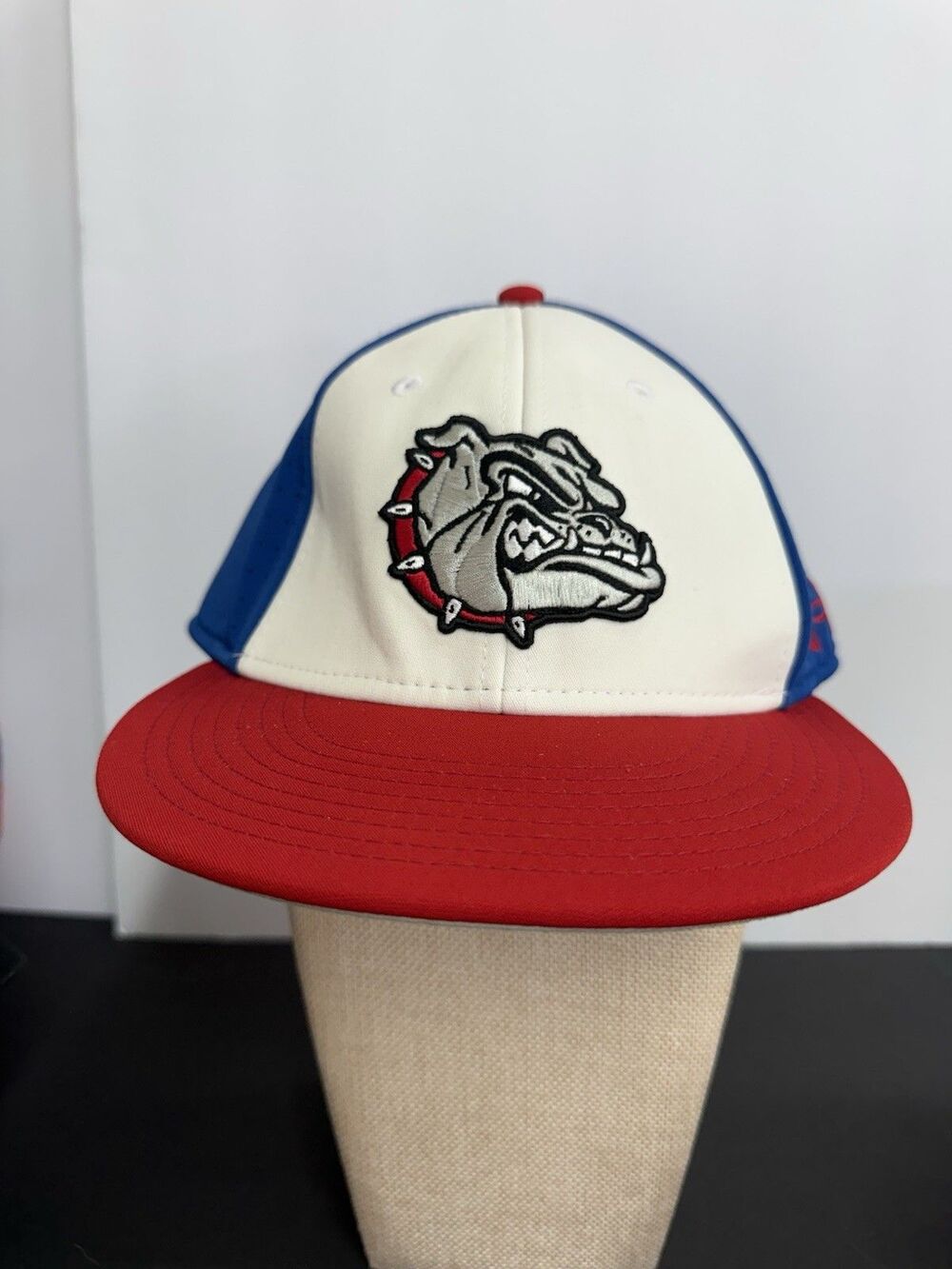 Under Armour Gonzaga Bulldogs Fitted Hat UA65O Red Blue White Baseball Cap M